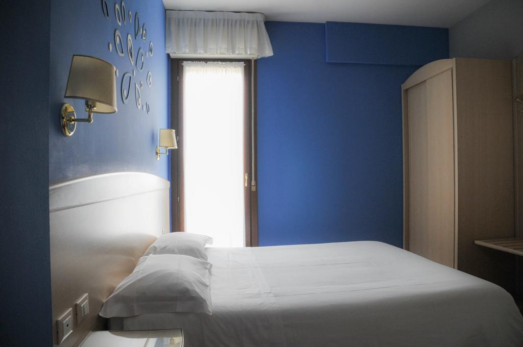 Hotel Marco Effe Местрино Номер фото