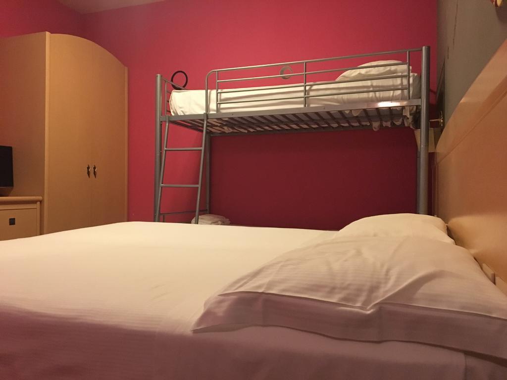 Hotel Marco Effe Местрино Экстерьер фото